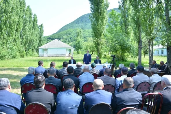 Şamaxıda səyyar qəbul: Sis kənd sakinlərinin müraciətləri dinlənildi
