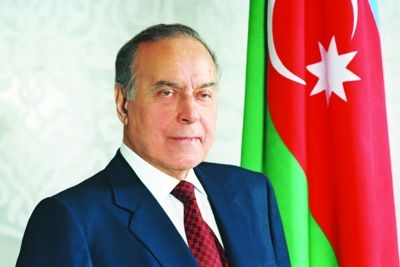1993-cü il, 3 oktyabr: Ulu öndər Heydər Əliyevin Prezident seçilməsi ilə Azərbaycan tarixinin yeni mərhələsi başlandı