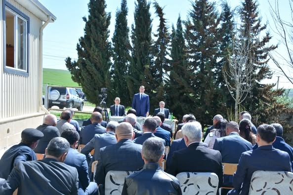 Şamaxı Rayon İcra Hakimiyyəti başçısının növbəti səyyar qəbulu rayonun Laləzar kənd sakinləri ilə keçirilib.