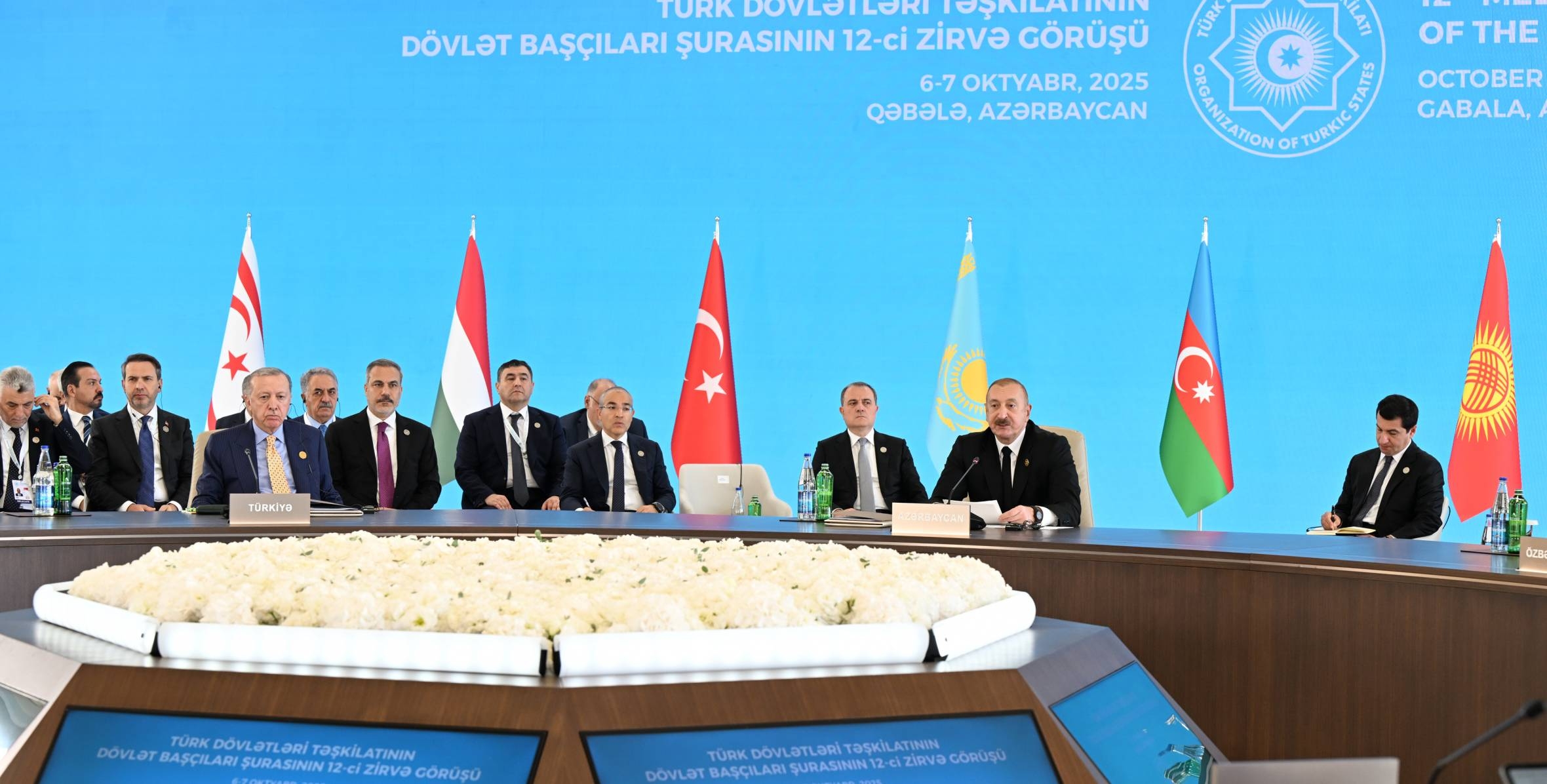 Qəbələdəki 12-ci Türk Dövlətləri Zirvə Görüşü Türk dünyasının həmrəyliyinin təntənəsi oldu