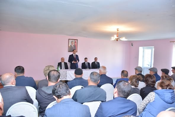 Şamaxıda növbəti səyyar qəbul Qurdtəpə kəndində keçirilib