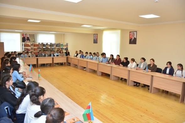 Şamaxıda "Qızlar müzakirəyə qoşulur" tədbiri təşkil olundu