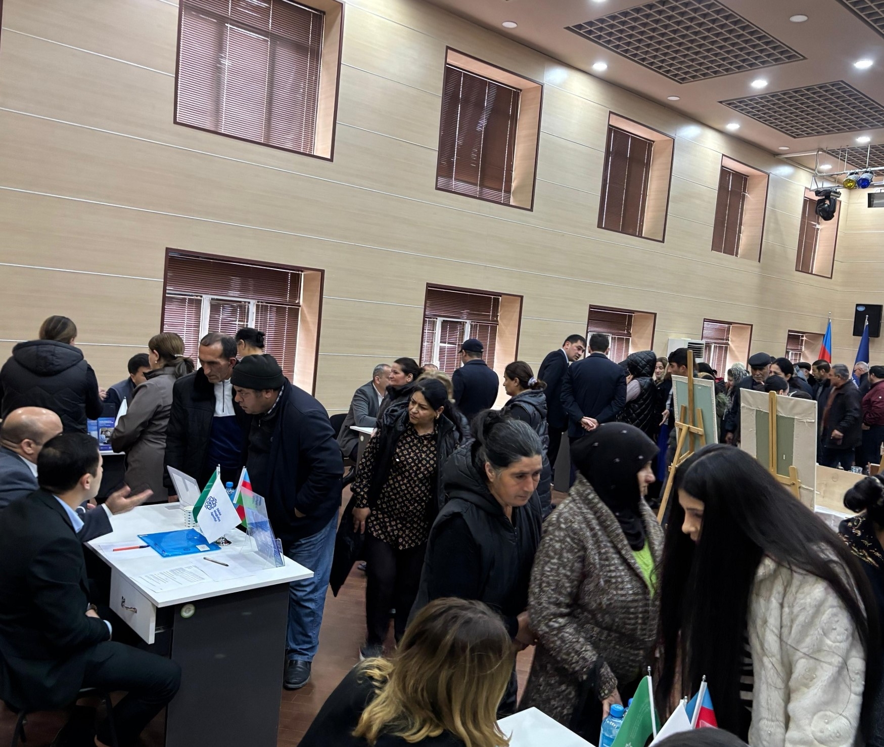 Şamaxıda işaxtaranlar üçün əmək yarmarkası keçirilib