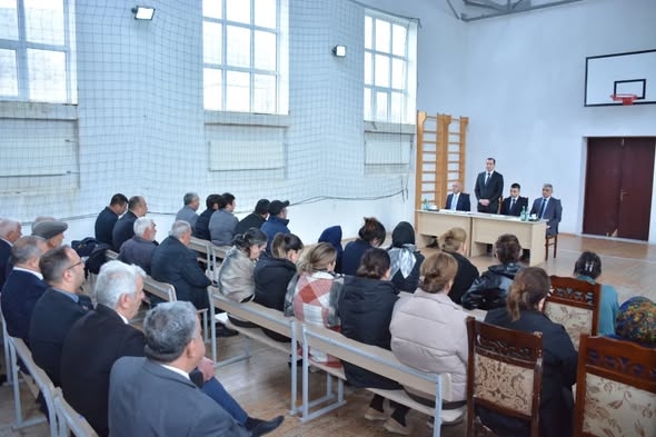 Səyyar qəbul: Böyük Xınıslı kənd sakinlərinin müraciətləri dinlənildi