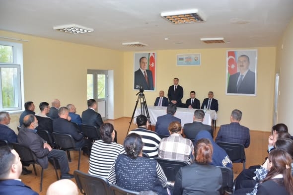 Şamaxı RİH başçısının növbəti səyyar qəbulu rayonun Muğanlı kənd sakinləri ilə keçirilib.